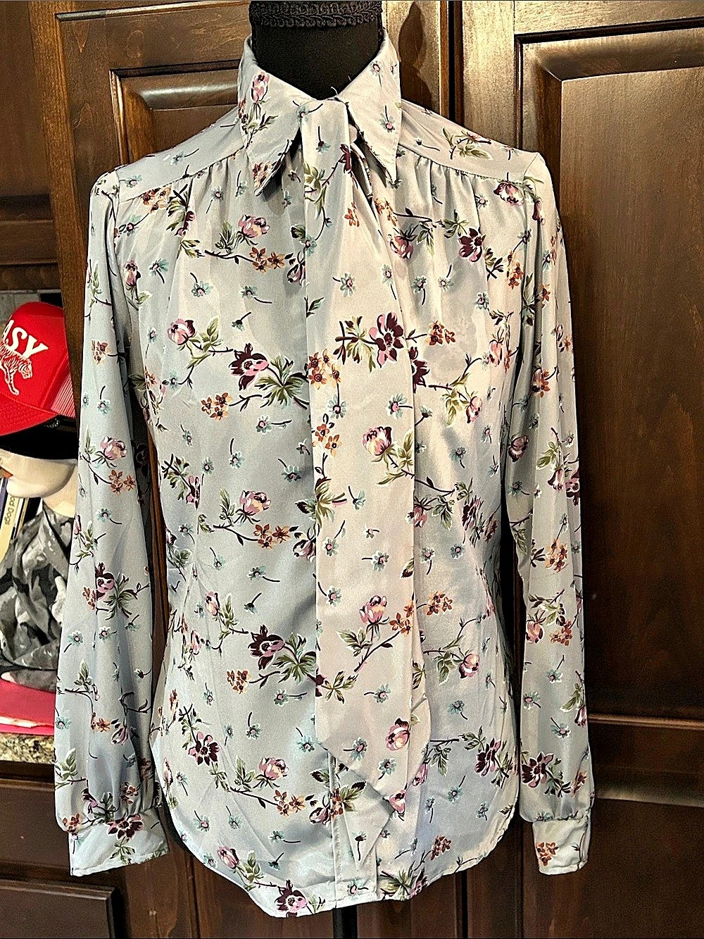 1970’s LANGTRY LTD. Silky Floral Tie Neck Button Down Blouse in Blue Size XS